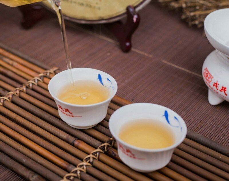 HelloYoung MENGKU Rongshi Ben Wei Da Cheng Pu-erh Tea Cake 500g Raw Puer Chinese Tea