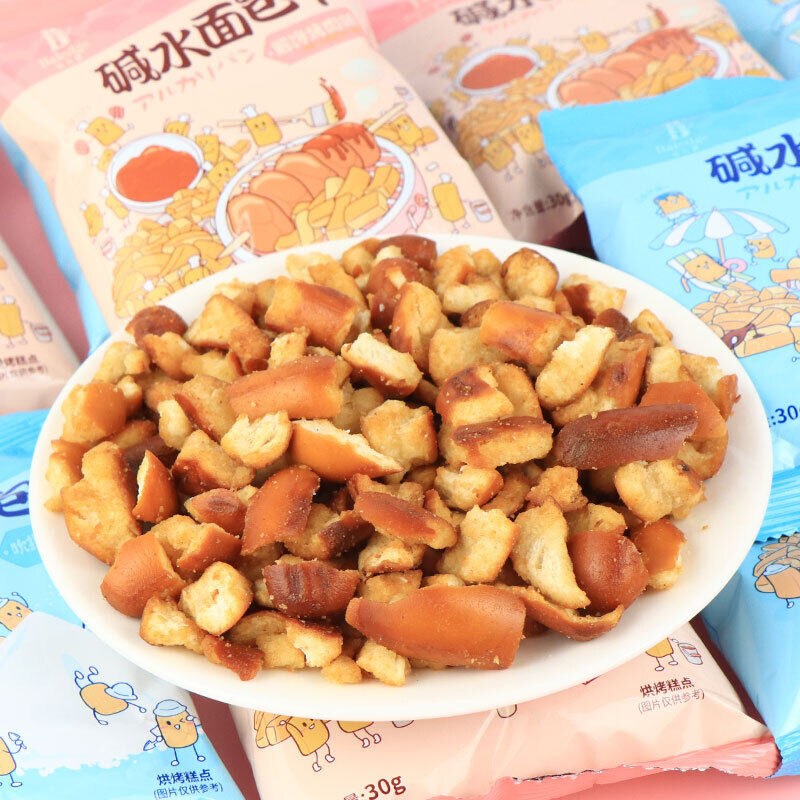 30g*10 bags Alkaline water bread large crisp bread two flavors of casual snacks Main image