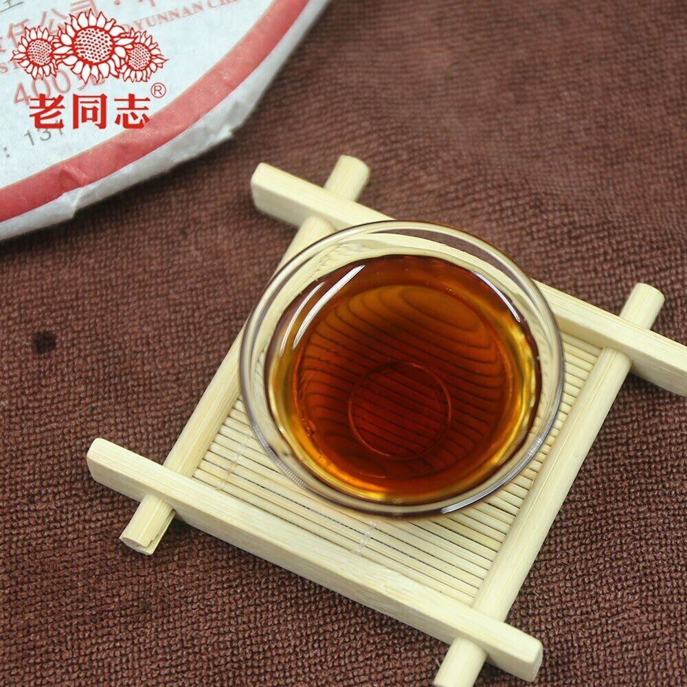 HelloYoung Haiwan Pu Erh Cha Batch 131 Old Comrade Specialty Ripe Pu'er Tea Cake 400g