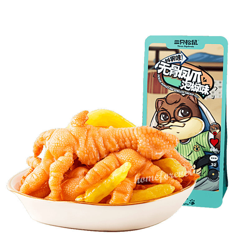 泡椒味 三只松鼠无骨凤爪 Three Squirrels Spicy Chicken Feet Without Bone Snacks Main image