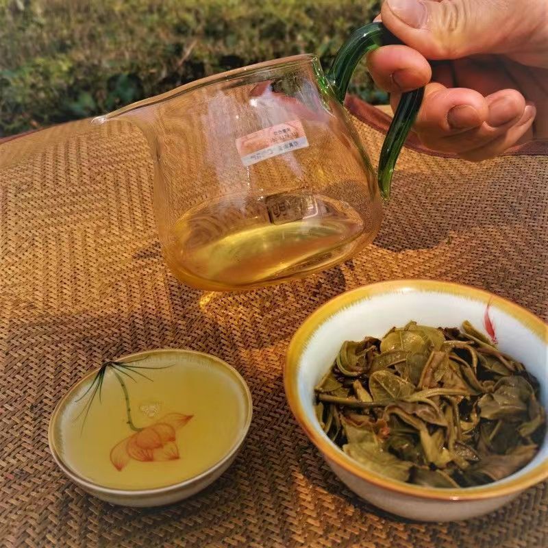 357g Raw Puerh Tea Cake Mengkulaoshu Pu-erh Tea Year Early Spring Pu'er Tea