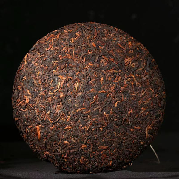 Yiwuchun Puerh Ripe Tea Cake Pu-erh Cooked Tea Pu'er Tea Chinese Black Tea 200g