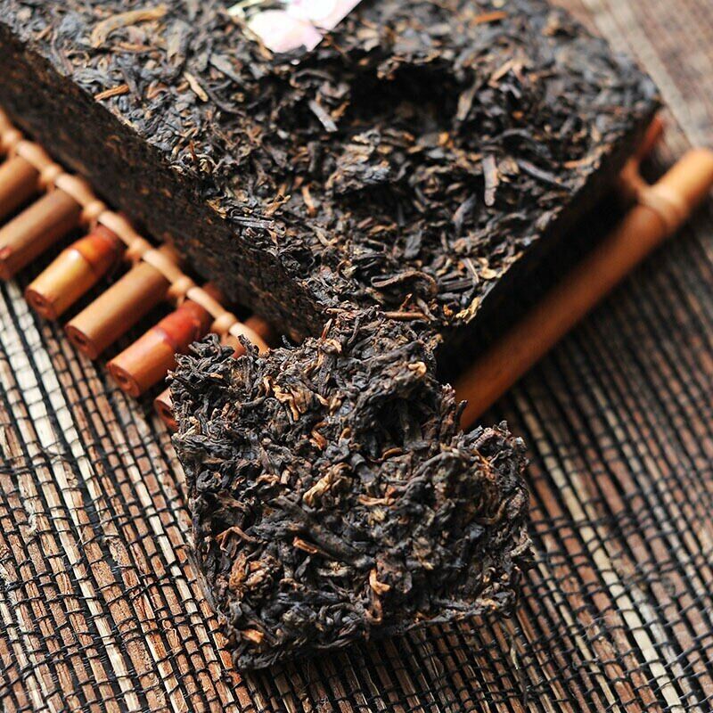 HelloYoung Yunnan Menghai 7562 TAETEA Dayi Tea Pu-erh Brick Tea Ripe Puer Tea 250g