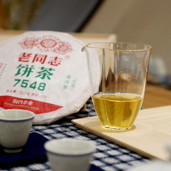 HelloYoung Haiwan Lao Tong Zhi Old Comerade 7548 Pu-erh Tea Cake Sheng 357g Raw Pu'er
