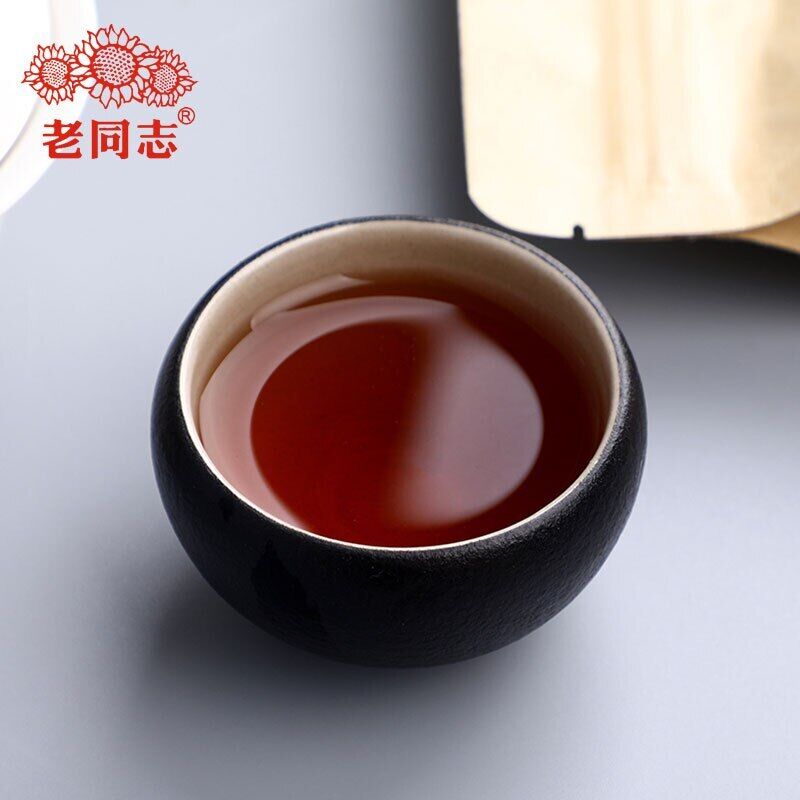 HelloYoung 2021 Haiwan Pu-erh Tea Old Comrade Third-level bulk tea Ripe Pu'er Tea 500g