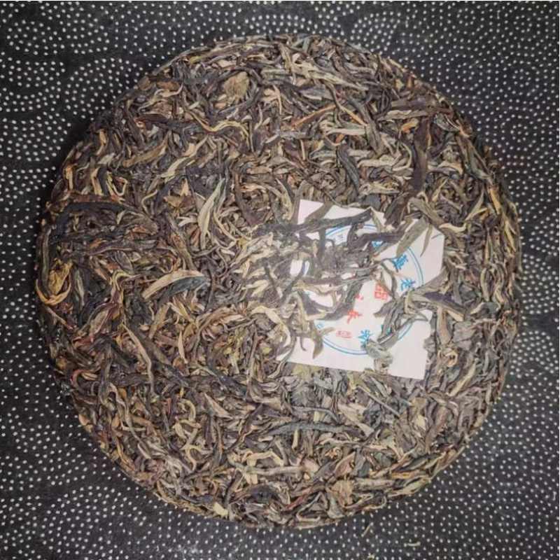 357g Yunnan Pu-erh Raw Tea Spring Iceland Pu-erh ShengTea Cake Organic Pu'er Tea