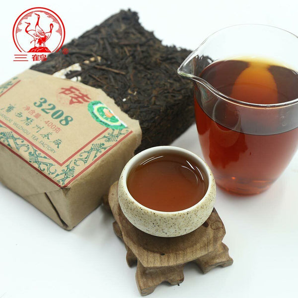 HelloYoung Three Cranes Sanhe Liu Pao Tea 3208 Golden Flower Dark Tea China Tea 400g