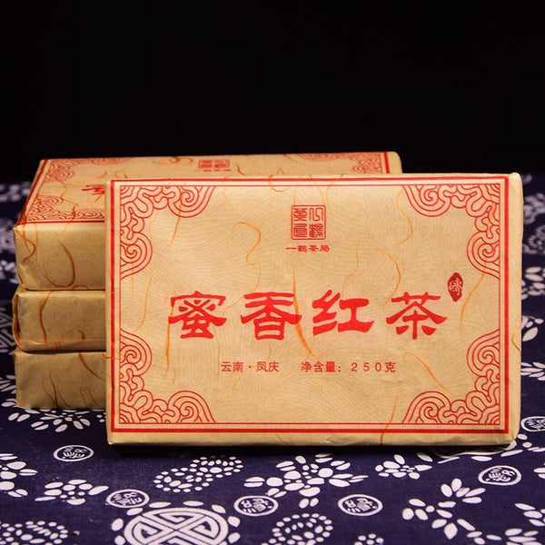 HelloYoung TeaDr. Pu'er Tea Yunnan Black Tea Ancient Tree Dian Hong Brick DianHong 250g